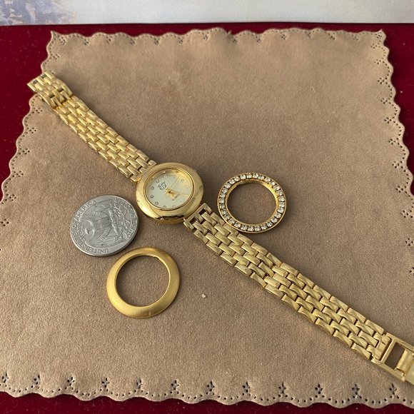 Elizabeth Taylor White Diamonds Gold Tone Watch - Picture 4 of 6